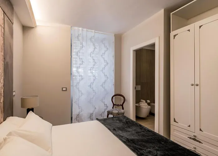 Lyrica - Your At The Opera! Апартаменты