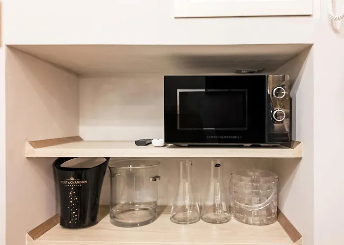 Апартаменты Lyrica - Your At The Opera! *